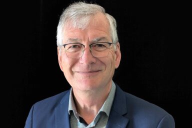 portait sur fond noir de Jean-daniel Maire , le nouveau pr&eacute;sident du SIDEC du Jura